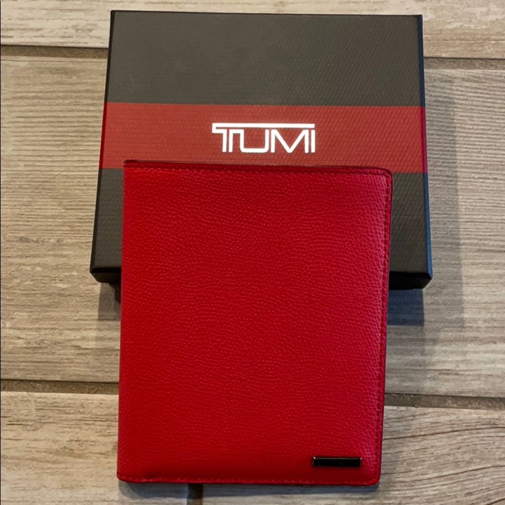 New! TUMI passport wallet
